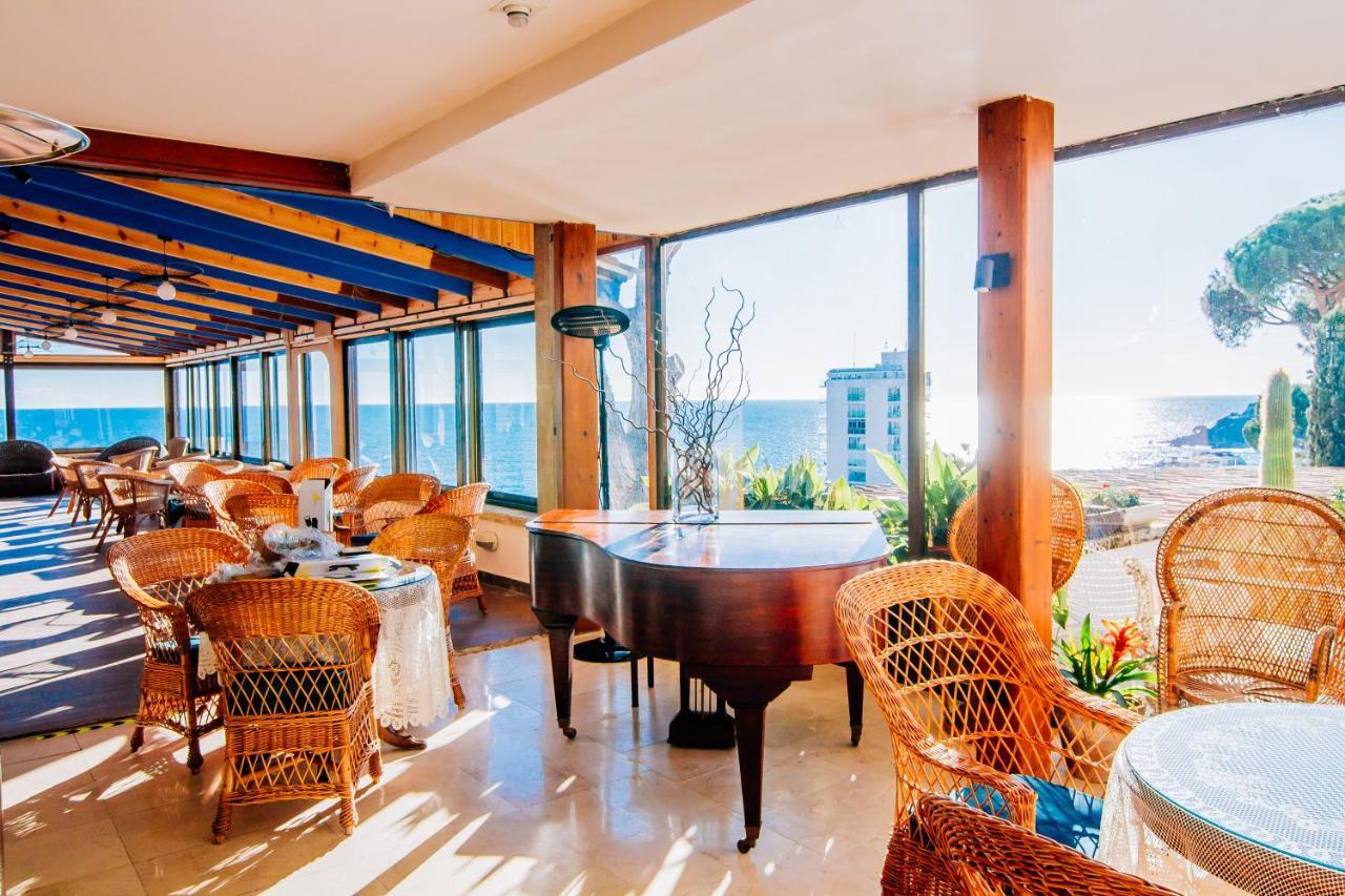 Hotel Roger De Flor By Seleqtta Lloret de Mar Bagian luar foto