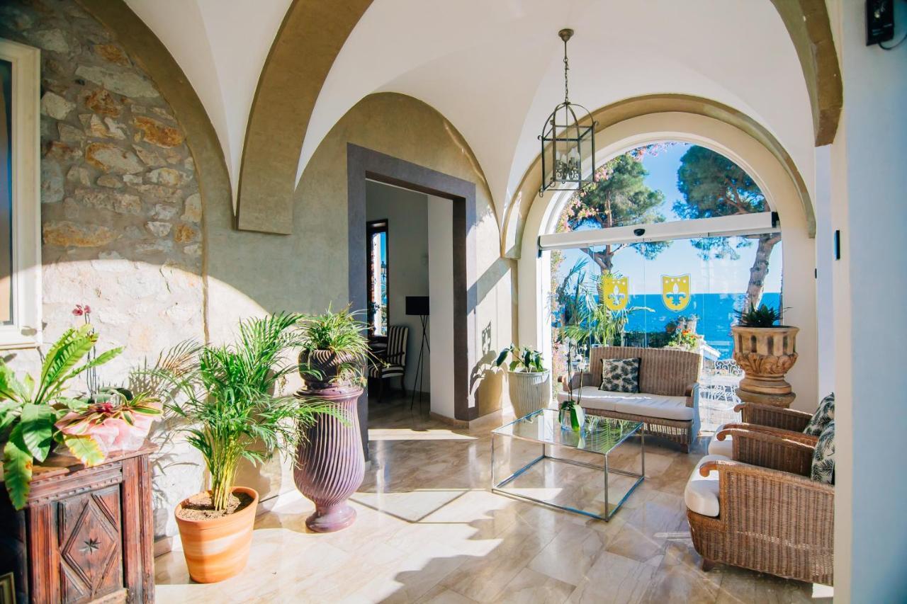 Hotel Roger De Flor By Seleqtta Lloret de Mar Bagian luar foto