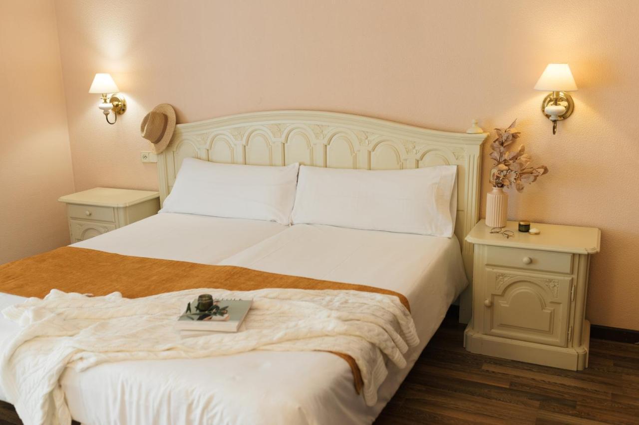 Hotel Roger De Flor By Seleqtta Lloret de Mar Bagian luar foto