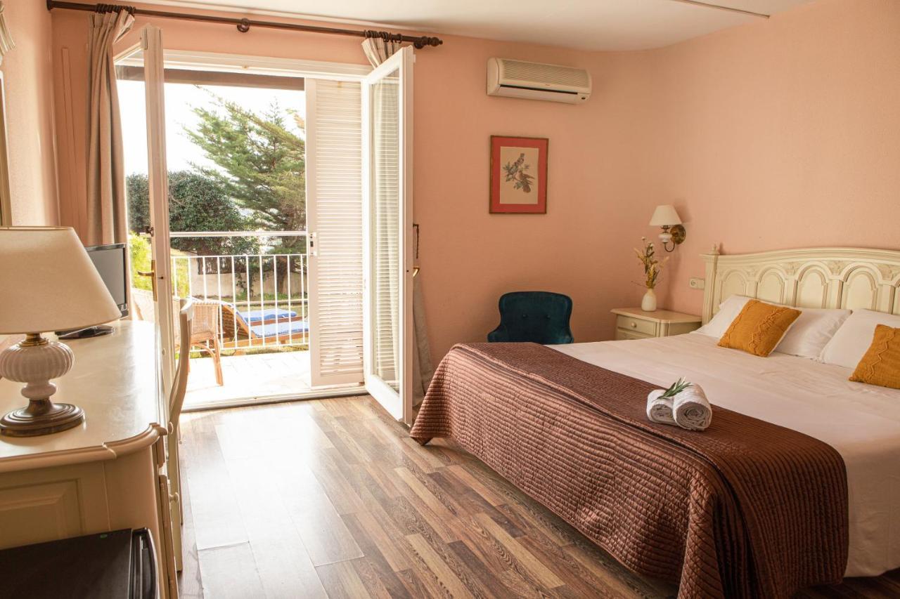 Hotel Roger De Flor By Seleqtta Lloret de Mar Bagian luar foto